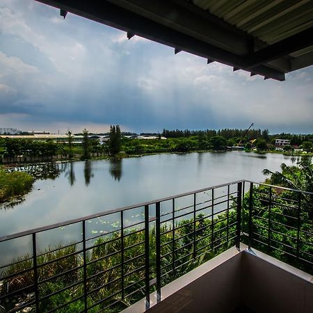 Na Siri Lake View Samut Prakan Exterior foto